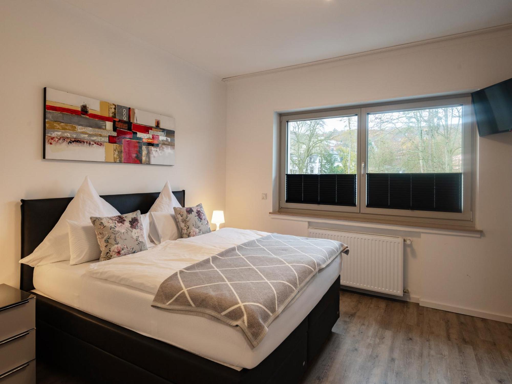 Exklusive Wohnung Mit Ahrblick 2 Bad Neuenahr-Ahrweiler Luaran gambar
