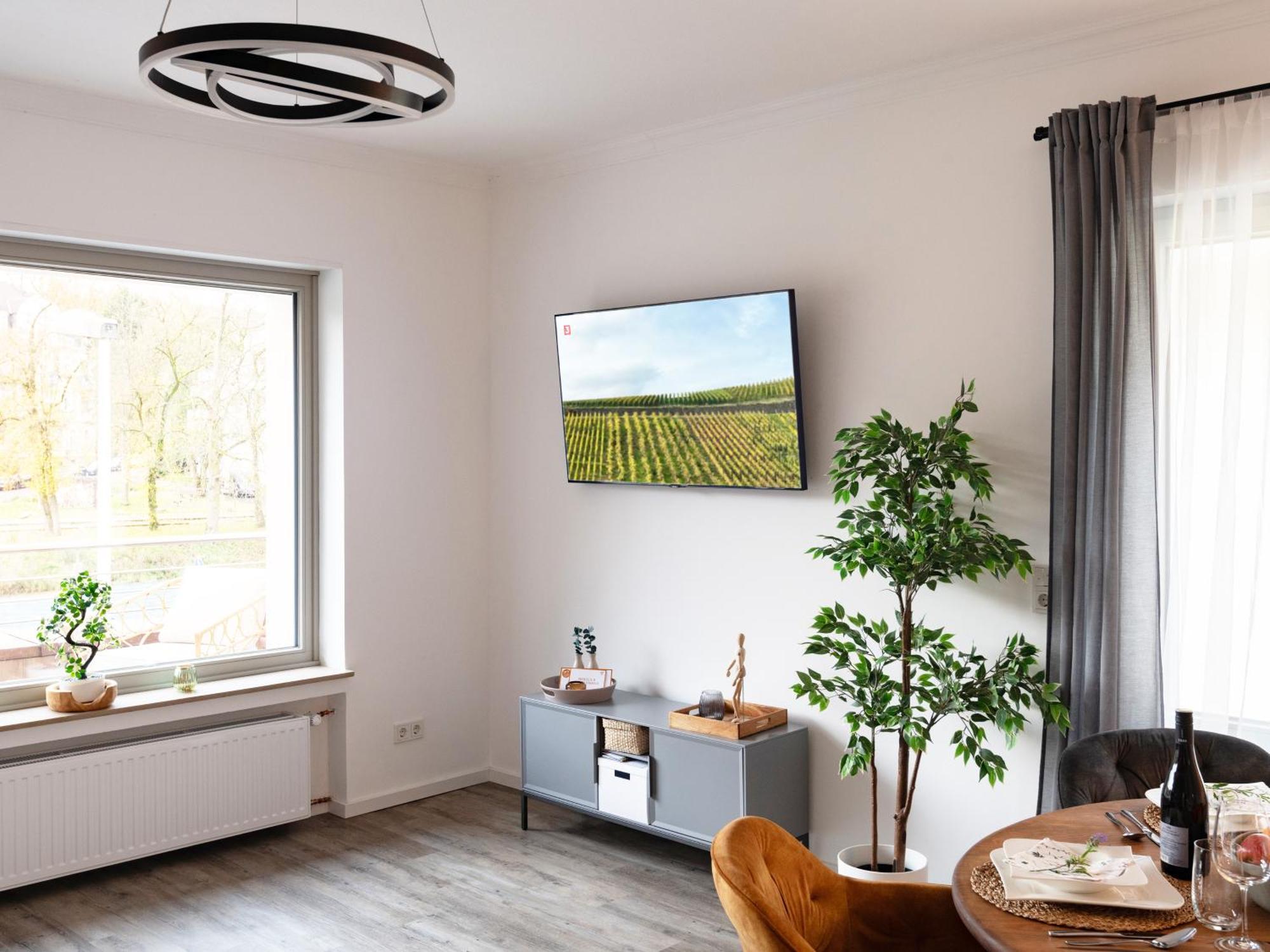 Exklusive Wohnung Mit Ahrblick 2 Bad Neuenahr-Ahrweiler Luaran gambar